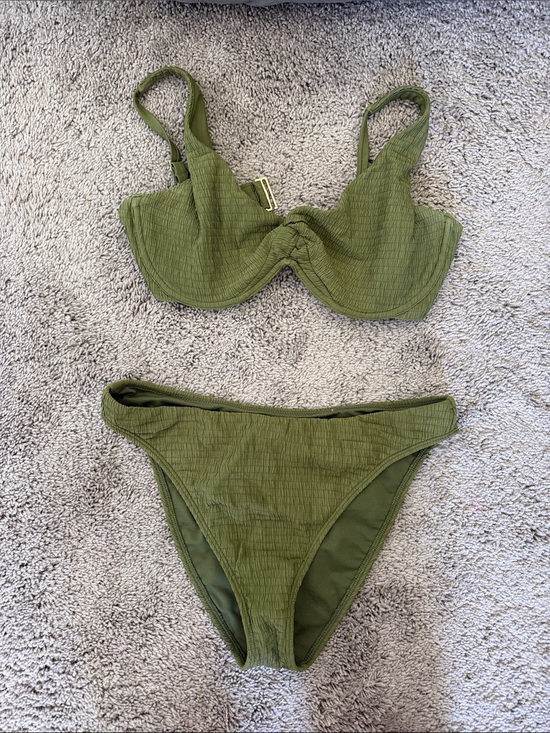 Abercrombie & Fitch Other - Olive Green Textured Underwire Bikini Set - Women Swim